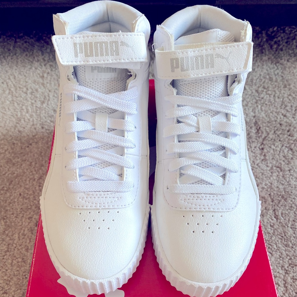 PUMA Carina Mid Jr Shoes.